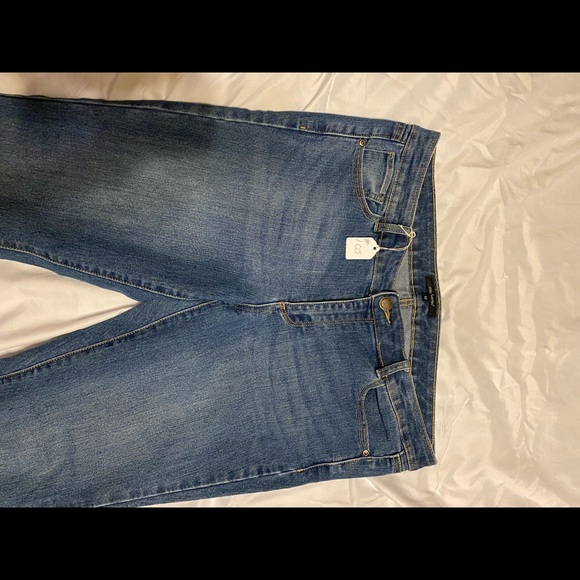 EUC Daisy Fuentes denim jeans. Size 12. - Picture 3 of 8